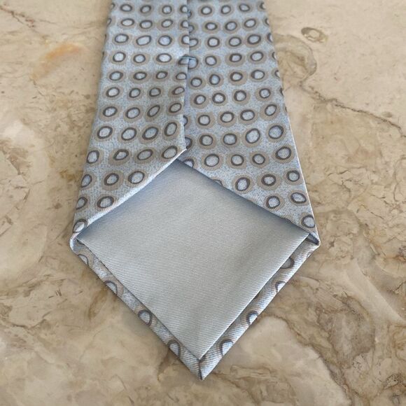 Hermes 100% Silk Baby Blue Polka Dot Tie - Picture 7 of 10